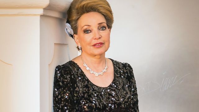 Самые талантливые принцы и принцессы мира в истории. Меценат Диана и художник Мария